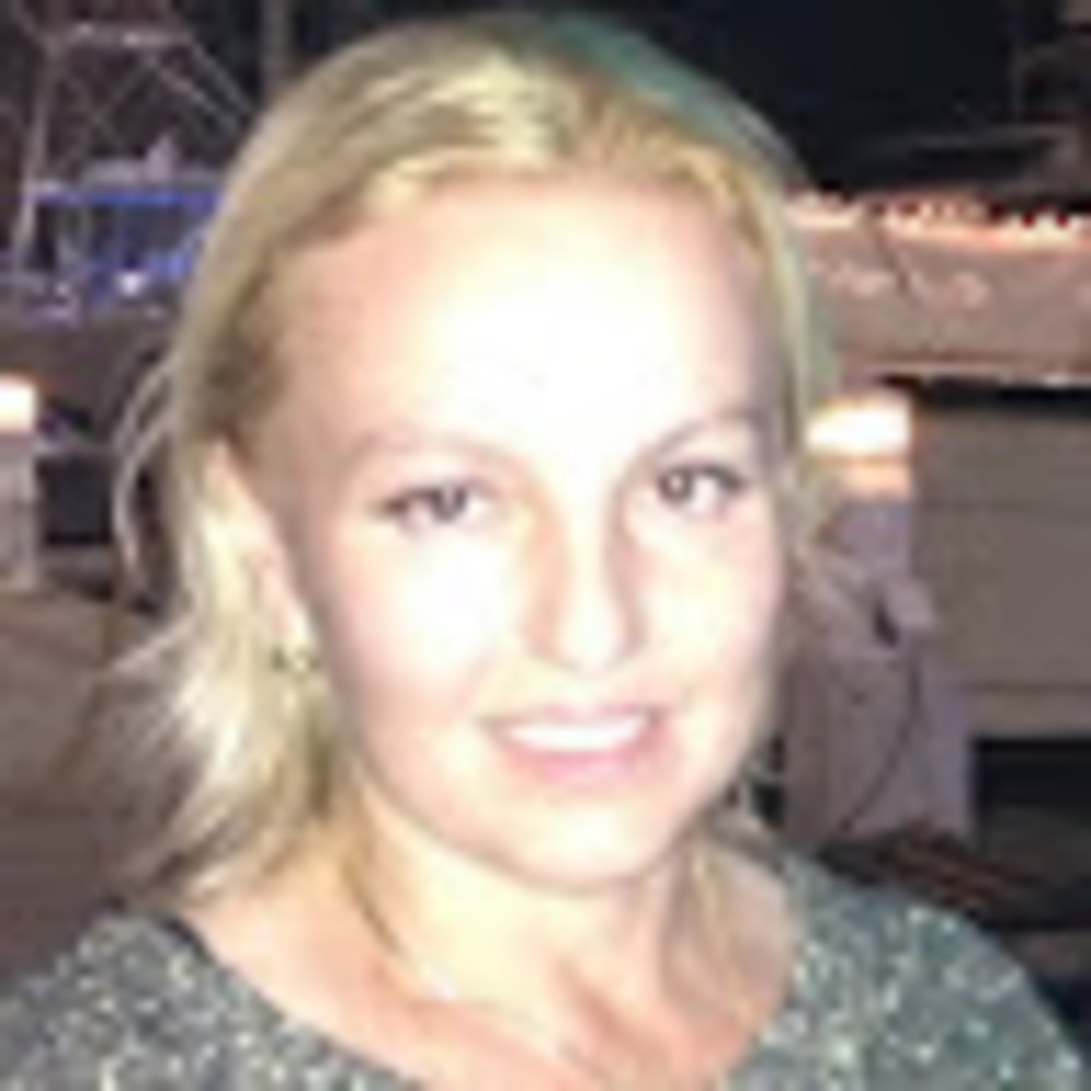 Meet your Posher, Elena